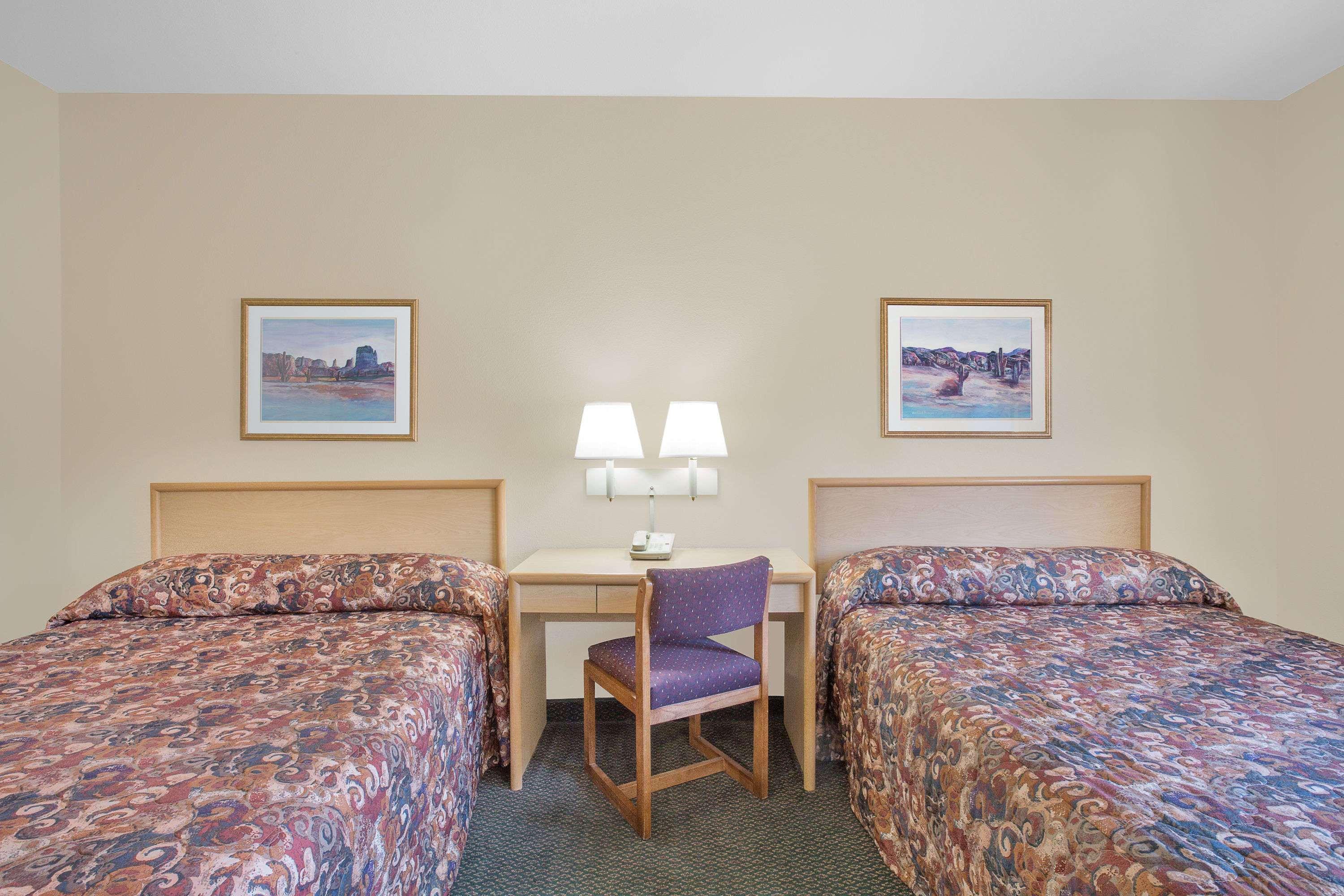 Super 8 By Wyndham Quartzsite Az Hotel Exterior photo