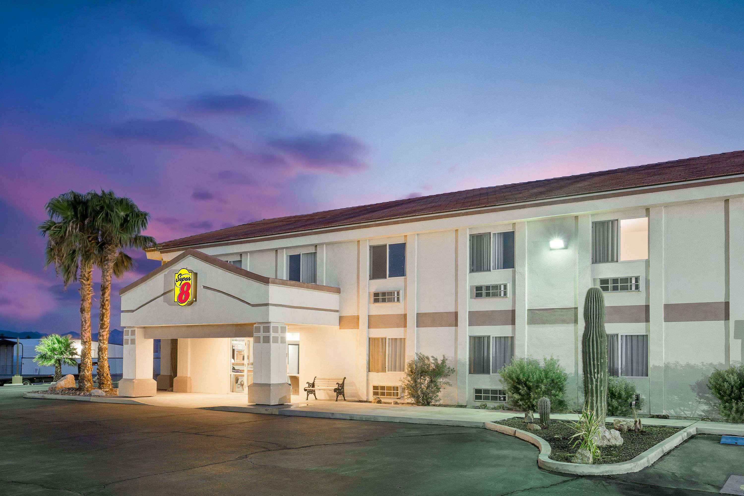 Super 8 By Wyndham Quartzsite Az Hotel Exterior photo