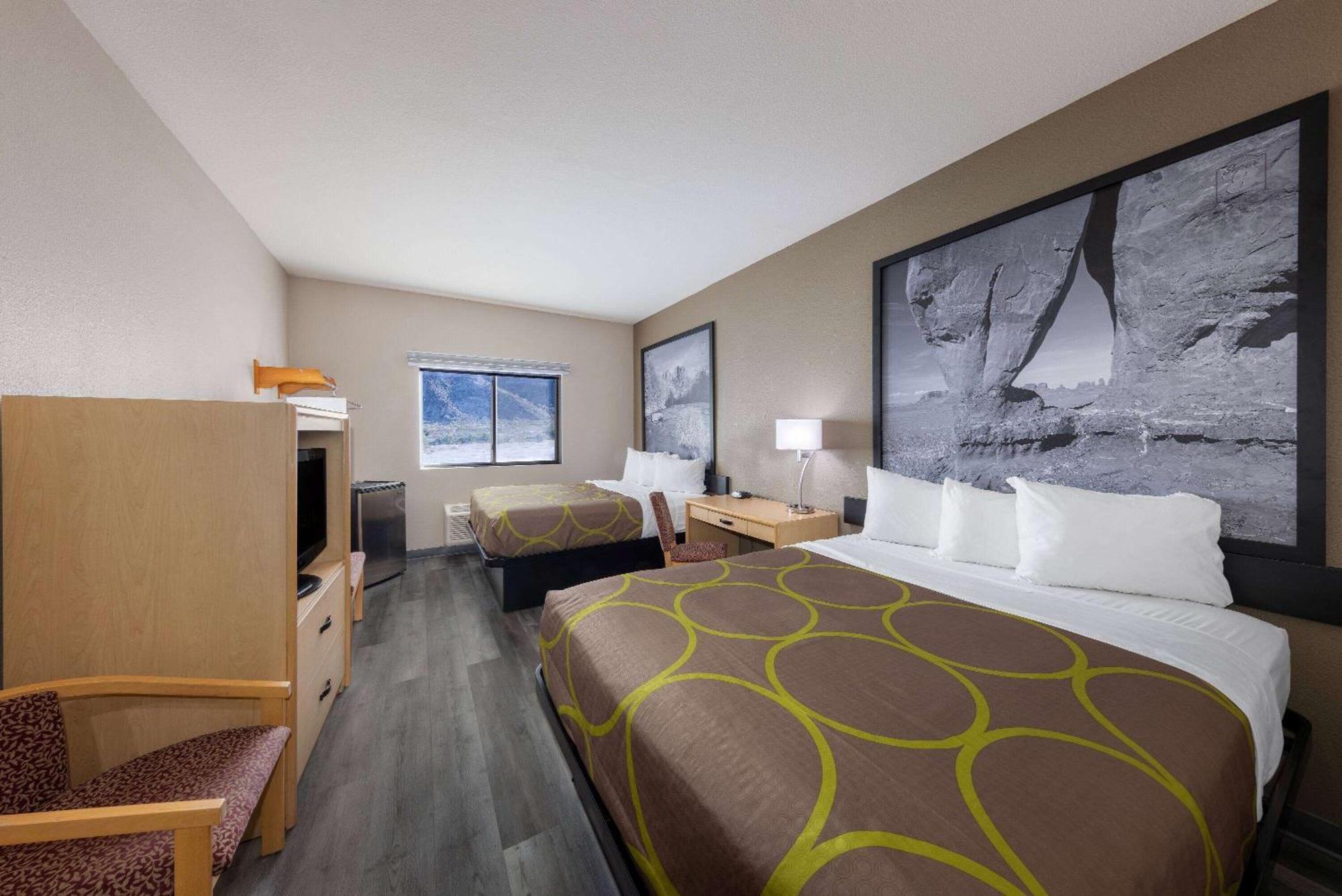 Super 8 By Wyndham Quartzsite Az Hotel Exterior photo
