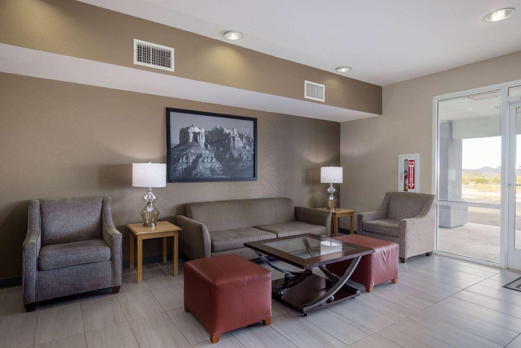 Super 8 By Wyndham Quartzsite Az Hotel Exterior photo